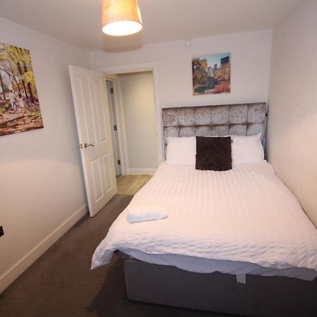 Holden Court Apartments - Apt 3 West Drayton  Bagian luar foto