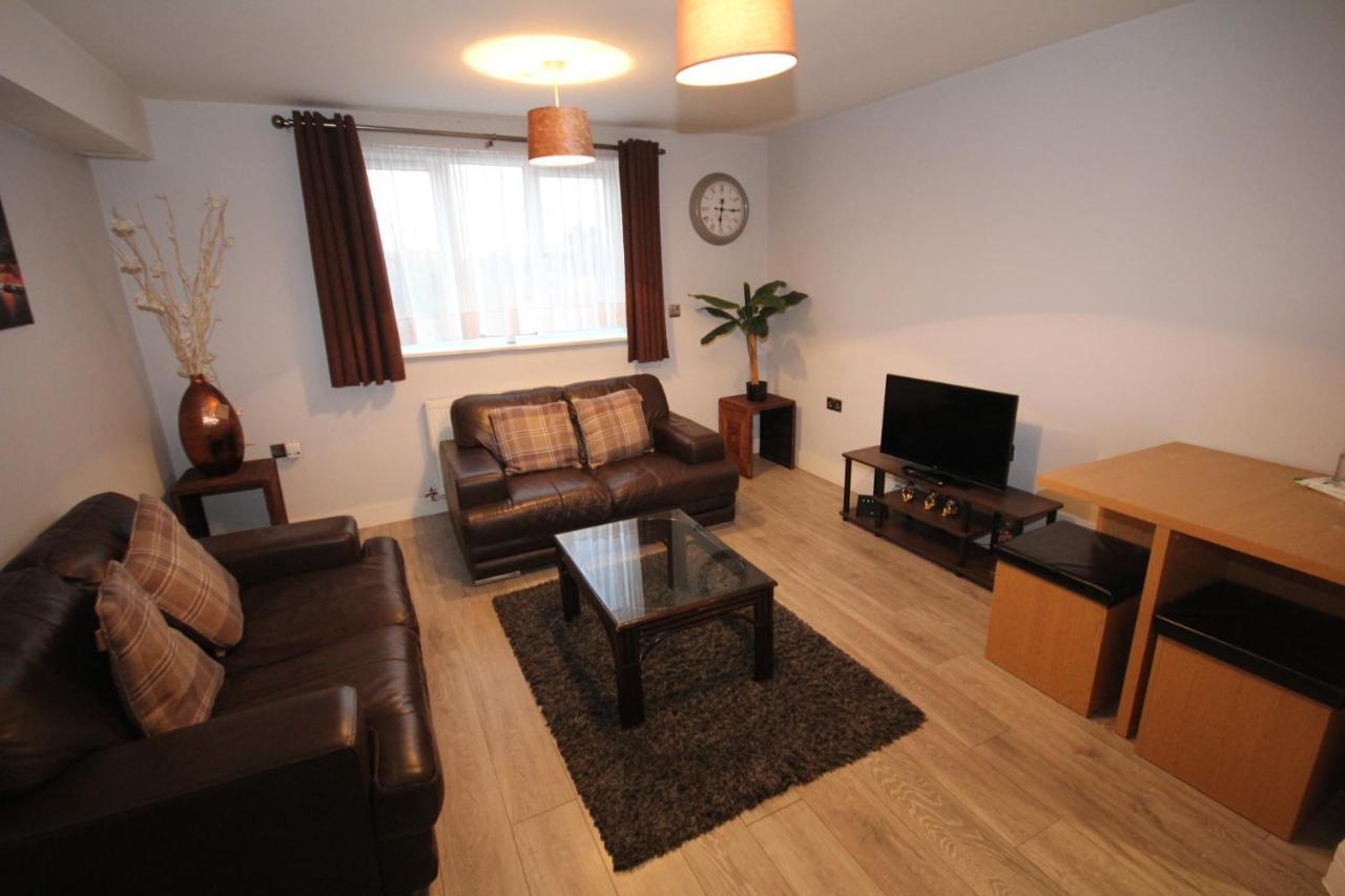 Holden Court Apartments - Apt 3 West Drayton  Bagian luar foto