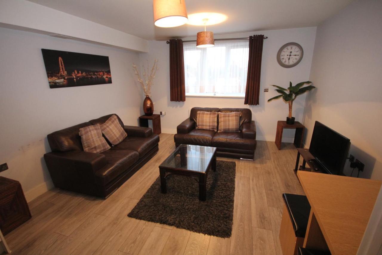 Holden Court Apartments - Apt 3 West Drayton  Bagian luar foto