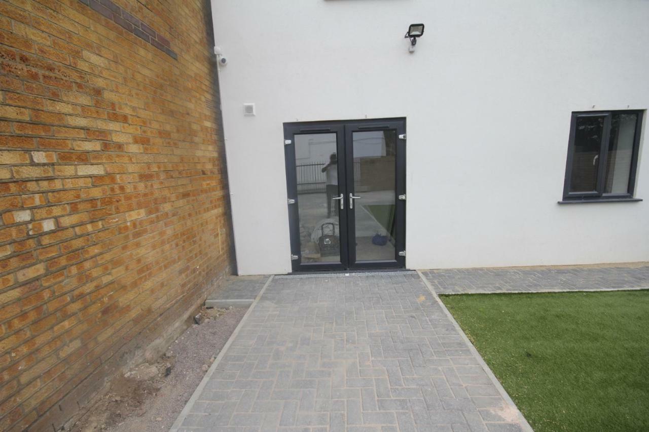 Holden Court Apartments - Apt 3 West Drayton  Bagian luar foto
